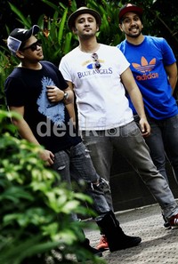 Rizki memilih untuk mundur karena harus meneruskan pendidikan di Australia.