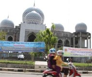 Perda Syariah: Tradisi atau Syariat?