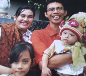 Wanita Hamil 5 Bulan Ditemukan Tak Bernyawa di Dalam Taksi