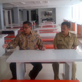 Dede Yusuf Tinjau Kantin Gedung Sate yang Dipercantik