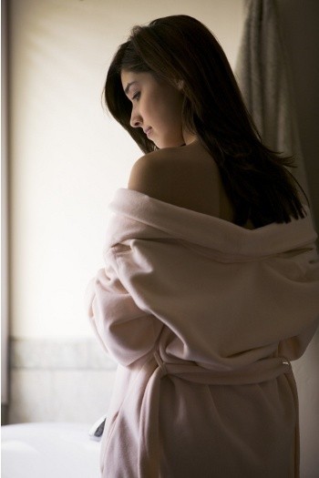 Hiasan Ekstrem Puting Payudara: Tindik Hingga Jepit Jemuran