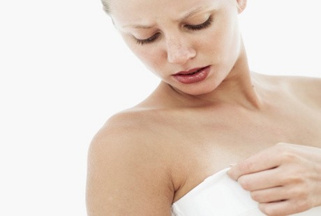 Amankah Mewarnai Puting Susu?