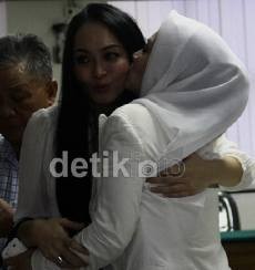 Divonis 4,5 Tahun, Angie Segera Dipecat Permanen dari DPR