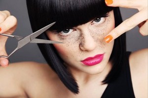 Jessie J Sangkal Kicauannya di Twitter Menyerang Rihanna