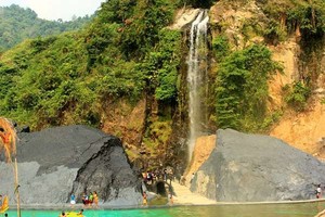 8 Air Terjun di Bogor untuk Basah-basahan Seru