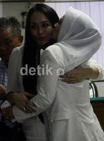 Reza Hadiri Sidang Angie