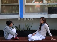 Sebelumnya MK telah membubarkan Rintisan Sekolah Rintisan Internasional (RSBI) melalui putusanya sejak 8 Januari lalu.