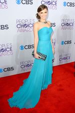 Bertabur Bintang di Red Carpet People Choice Awards 2013