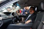 Mobil Mewah untuk Bos Besar