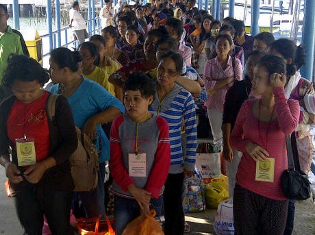 247 TKI Dipulangkan dari Malaysia Melalui Tanjungpinang