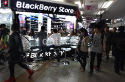 Permintaan Meningkat, HP Impor Banjiri Indonesia