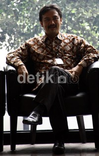 Andi duduk di ruang tunggu KPK. Ramses/detikFoto.