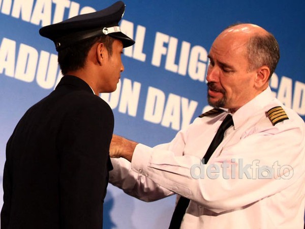 Garuda Indonesia Wisuda 45 Pilot Baru