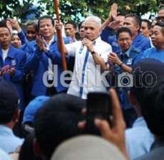 Mendadak Dipanggil Presiden, Hatta Batal Hadiri Natal di Papua