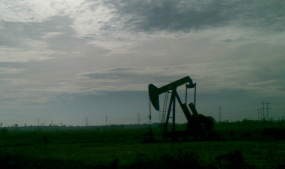 Cuaca Buruk, Pemerintah Khawatir Lapangan Minyak Chevron Kebanjiran