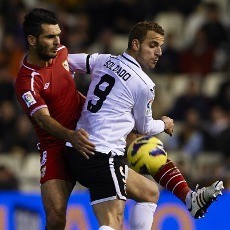 Dua Gol Soldado Antarkan Valencia Kalahkan Sevilla