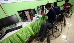 Siapa Bilang Kaum Difabel Tak Bisa Komputer?