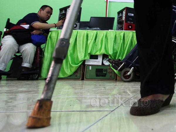 Siapa Bilang Kaum Difabel Tak Bisa Komputer?