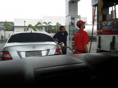 Mobil Premium Minumnya Premium