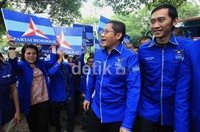 Anas ditemani sekjennya Ibas.
