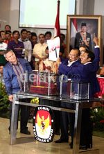 Ini Dia Nomor Urut Partai Peserta Pemilu 2014