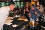 Wah Serunya Belajar Menggulung Sushi di Yoshi Izakaya