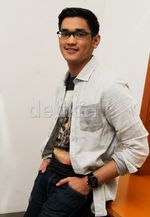 Aih, Manisnya Senyuman Afgan