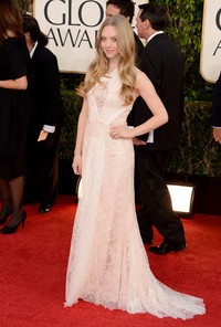 Amanda Seyfried tampak mempesona dengan balutan gaun rancangan Givenchy. Jason Merritt/Getty Images.