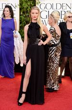 8 Selebriti Memamerkan Keindahan Kakinya di Golden Globe