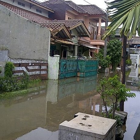 Harapan Indah Bekasi Banjir Aktivitas Warga Terganggu