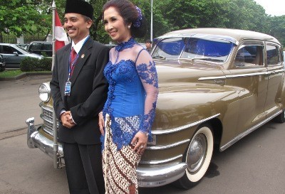 Ke Kantor Baru, Roy Suryo Kendarai Mobil Bekas Soekarno