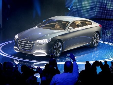 Mobil Hyundai Penghadang BMW dan Mercy