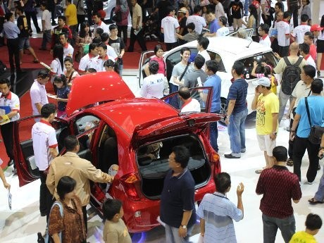 Penjualan Mobil 2013 Diperkirakan Tetap 1,1 Juta