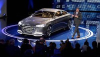 Genesis dan Equus sekarang memiliki pangsa pasar 9 persen di segmen premium, ujar Presiden dan CEO Hyundai Amerika John Krafcik. (dok Hyundai)