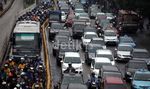 Separator Bus Way Ditinggikan, Tetap Diterobos