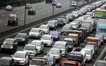 Terbelenggu Macet di Tol Jagorawi