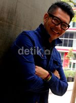 Ferry Salim Tampak Lebih Muda