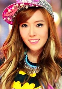 5 Idola KPop dengan Hadiah Super Mahal dari Fans