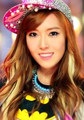 5 Idola KPop dengan Hadiah Super Mahal dari Fans