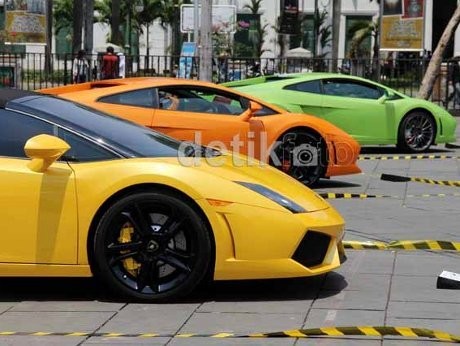 Pemilik Lamborghini Itu Seliar Mobilnya