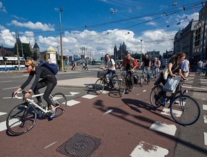 Amsterdam, Kota Surga Bagi Para Pesepeda