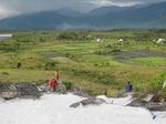 Yang Ajaib di Papua, Pantai di Atas Bukit!