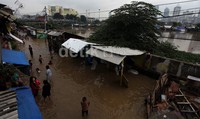 Salah satu titik banjir terjadi di Petamburan.