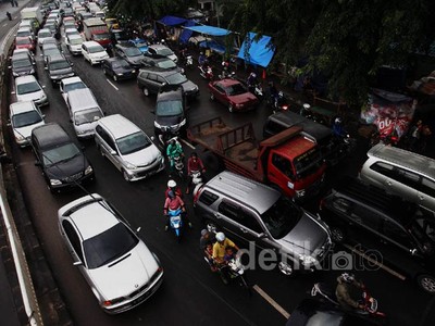 Banjir, Jalan Basuki Rahmat Macet & Semraut