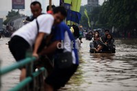 Hati-hati ya, jatuh basah dan tidak jadi kerja.