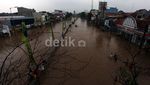 Jalan KH Abdullah Syafei Bak Lautan
