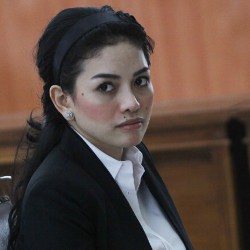 Nikita Mirzani Ingin Berpakaian Lebih Sopan