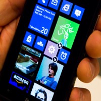 LG Siapkan Ponsel Windows Phone 8