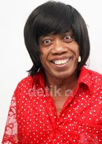 Kemeja Ngejreng Pak Tarno