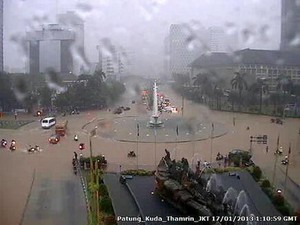 Pintu Air Manggarai Capai 1.020 Cm, Istana Siap Hadapi Banjir
